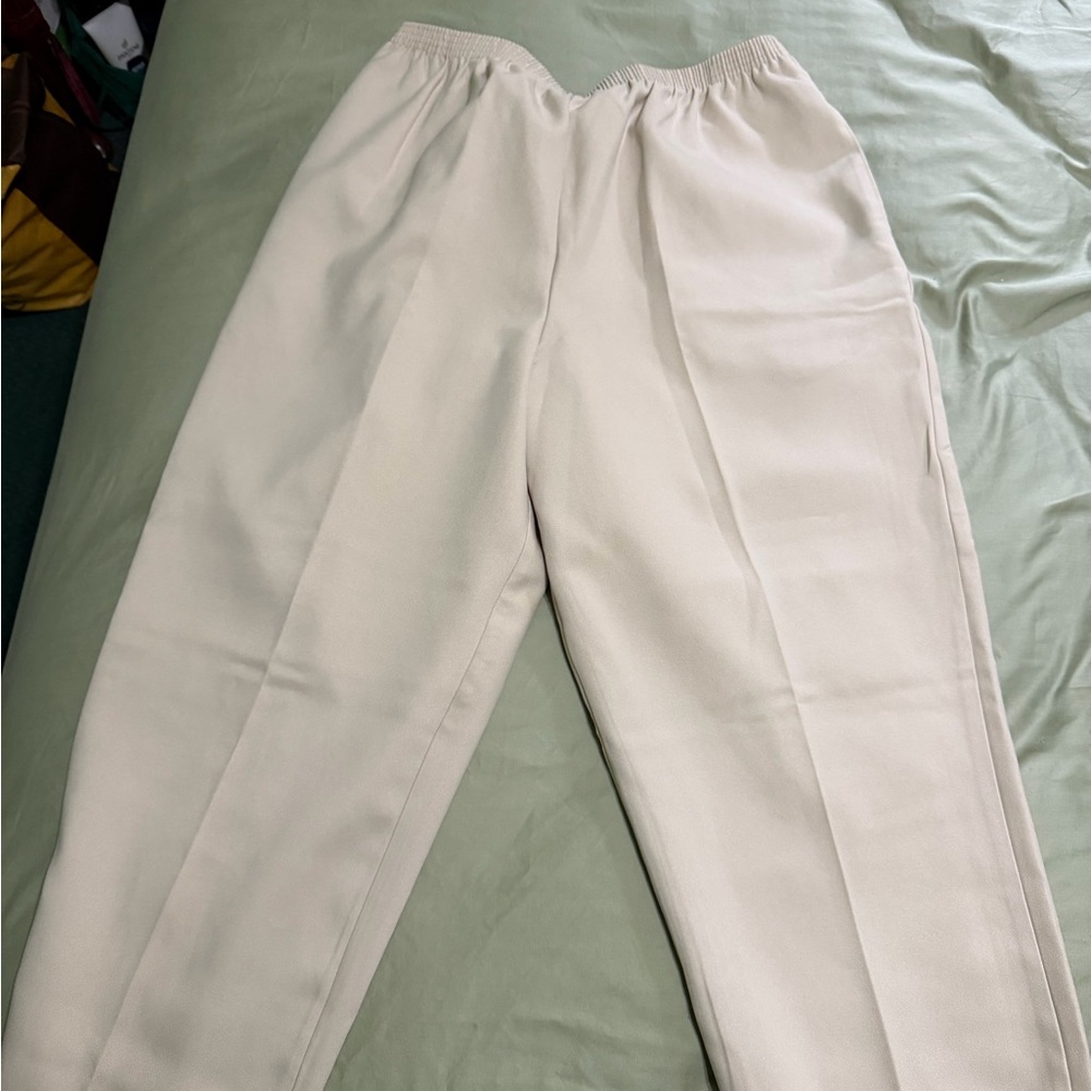 Women’s Cream Pants